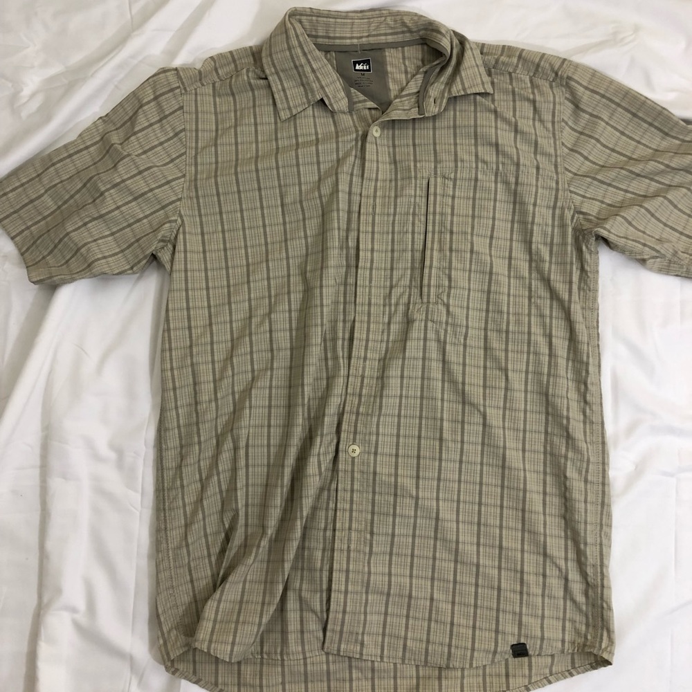 REI Mens Short Sleeve Button Up Outdoor Active
